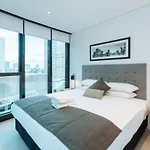 Central 1 Bedroom Cbd With Wifi Pool Gym