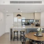 Executive 2-Bed With Stadium View, Great Amenities