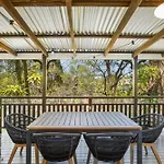 Tranquil 2-Bed Family Home With Deck Among Trees