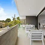 Gorgeous 3-Bed Apartment With City Views