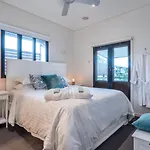 Beautiful Modern In Heart Of New Farm * Brisbane