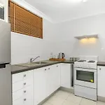 Close To Suncorp Stadium: 1 Bed And Parking!