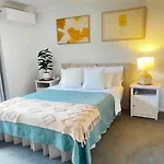 Old Cleveland Views - Stones Corner