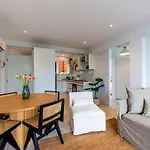 New Farm Riverside Apartment With Best View