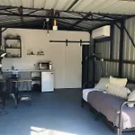 Bennetts Vintage Tiny House Retreat