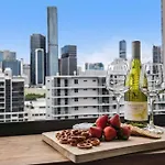 Apartment Sunny 1b In Heart Of South Bris By Custom Hosting