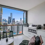 Apartment Sunny 1b In Heart Of South Bris By Custom Hosting