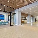Cozy And Modern Apartment W 1B1B