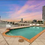 Apartment South Modern