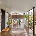 Beautiful Modern In Heart Of New Farm Hotel Brisbane