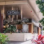 Urban Elegance 2B2B W Parking, Pool South Brisbane