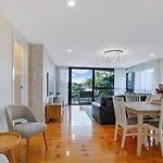 The Garden Villa - An Urban Resort Oasis