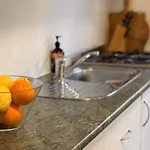 3 Bed Budget Gem With Parking Near Gabba