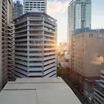 Prime Location - Cbd Brisbane 1 Bed W Shared 25M Pool, Gym, Sundeck And A Bbq Area