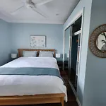 Oxley Mineral Pool & Private Suburbanstay Brisbane
