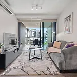 South Bank Styling! ~ 1bed, 1bath, 1car, Balcony *