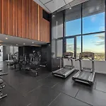 Skyhigh Style ~ 2bed/2bath/1car/views! ~ Cbd * Brisbane