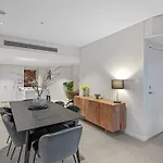 Skyhigh Style ~ 2bed/2bath/1car/views! ~ Cbd Apartment
