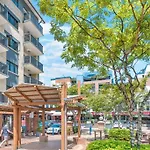 2 Seconds To…Everything! 1Bed/1Bath/1Car/Cbd Views