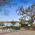 Quiet & Spacious! 1Bed/1Bath/Study/1Car~ Teneriffe