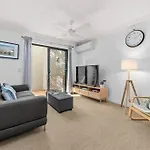 Quiet & Spacious! 1Bed/1Bath/Study/1Car~ Teneriffe