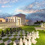 Peaceful Residence With Parking