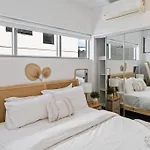 Peaceful One Bedroom Residence With Parking