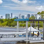 Central Of Toowong Neat Apt Near Station