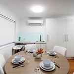 3br15ba House W Parking Close To Eastwood M8 Holiday home Brisbane