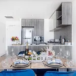 Amazing Cityview Glamourous 2Br Apt W Parkpool