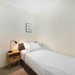 Good Value Convenient 2br Brisbane