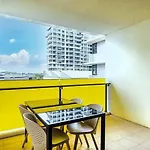 54Q Abnb-Style Apt Opposite Lush Park Playground, Portside 2Br Fpkg