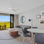 54q Abnb-style Opposite Lush Park Playground, Portside 2br Fpkg *