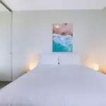 Montague Metropolitan - Brisbane Cityscape Oasis
