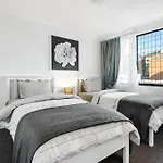 Amazing Astor ~ 5 Mins Cbd Apartment Brisbane