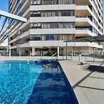 Amazing Astor Apartment ~ 5 Mins Brisbane Cbd