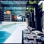 Break Panoramic River Views Free Parking Apartment Brisbane