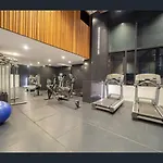 2 Bed 2 Bath In Cbd With Car Park * Brisbane