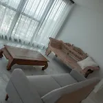 2 Bed 2 Bath In Cbd With Car Park Apartment *