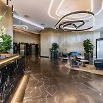 2 Bed 2 Bath In Cbd With Car Park *