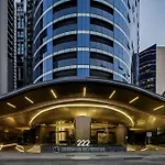 2 Bed 2 Bath In Cbd With Car Park Apartment *