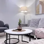 Riverfront Panorama With 2 Kings, Fireworks & Parking