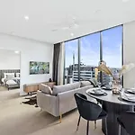Luxury 2 Bedroom 2 Bathroom In The Heart Of South Apartment Brisbane