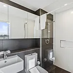 Luxury 2 Bedroom 2 Bathroom In The Heart Of South Apartment