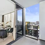 Apartment Luxury 2 Bedroom 2 Bathroom In The Heart Of South *