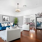 Evandale, 1920's Historic ,stunning And Modern With Amazing Views Holiday home *