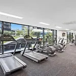 Newstead Modern 2-Storey Apartment - Q Stay