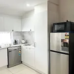 26 Gladstone Rd Highgate Hill