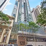 City Centre! 1Bed/1Bath/Study/1Car/Balcony ~ Cbd