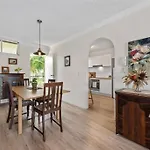 Terrific & Tranquil! 1Bed/1Bath/Balcony~ Clayfield